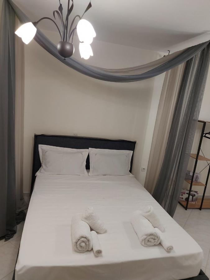 Amazing View With Huge Balcony Apartment Veria  Bagian luar foto