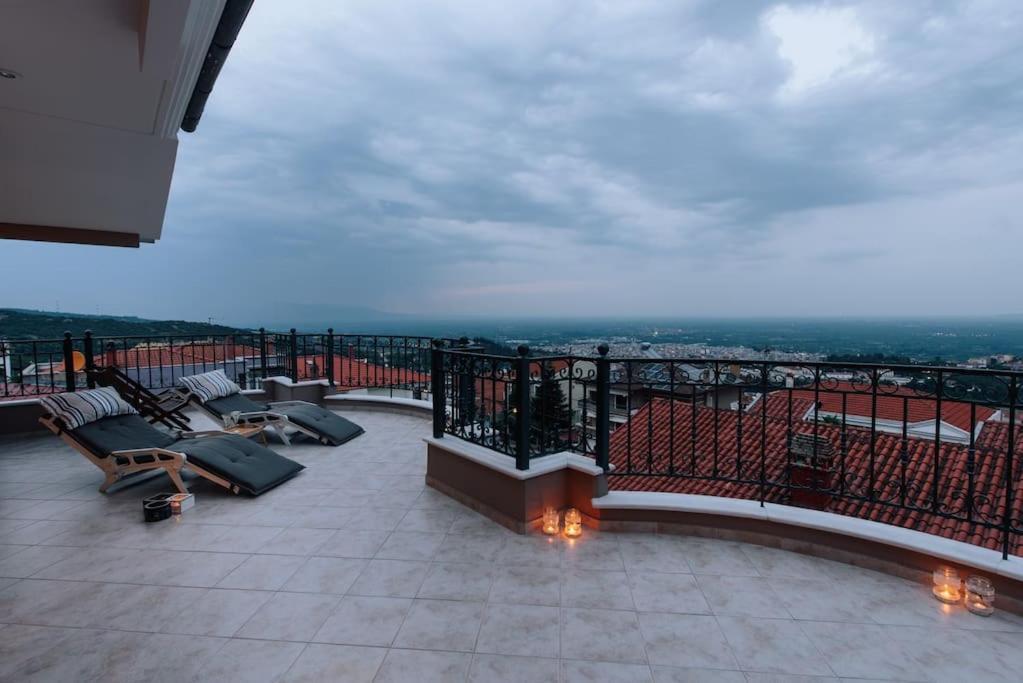 Amazing View With Huge Balcony Apartment Veria  Bagian luar foto