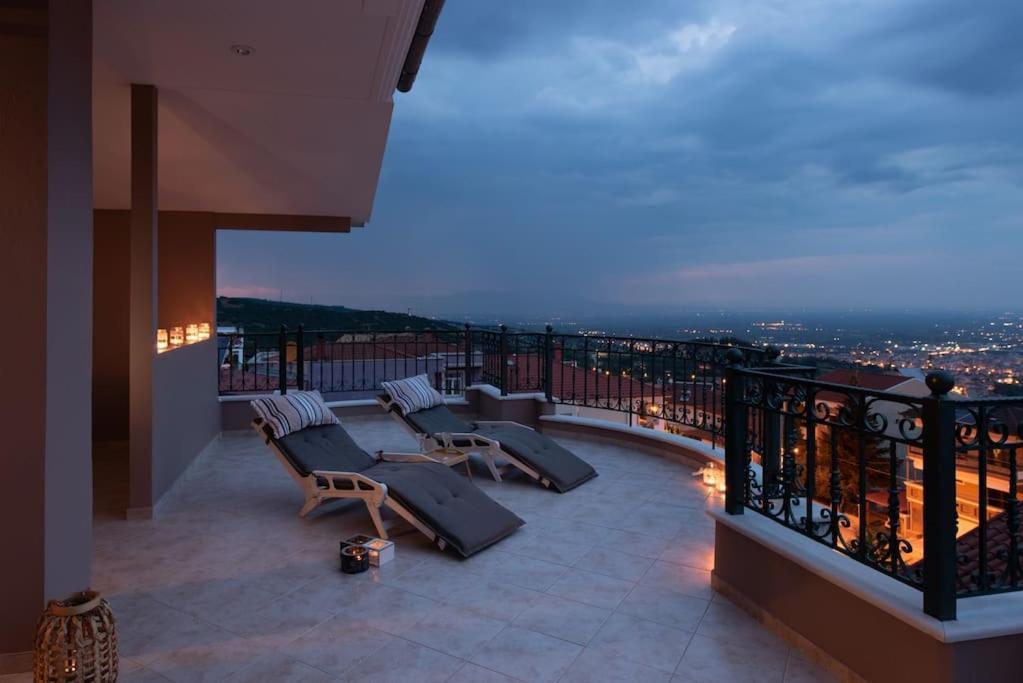 Amazing View With Huge Balcony Apartment Veria  Bagian luar foto