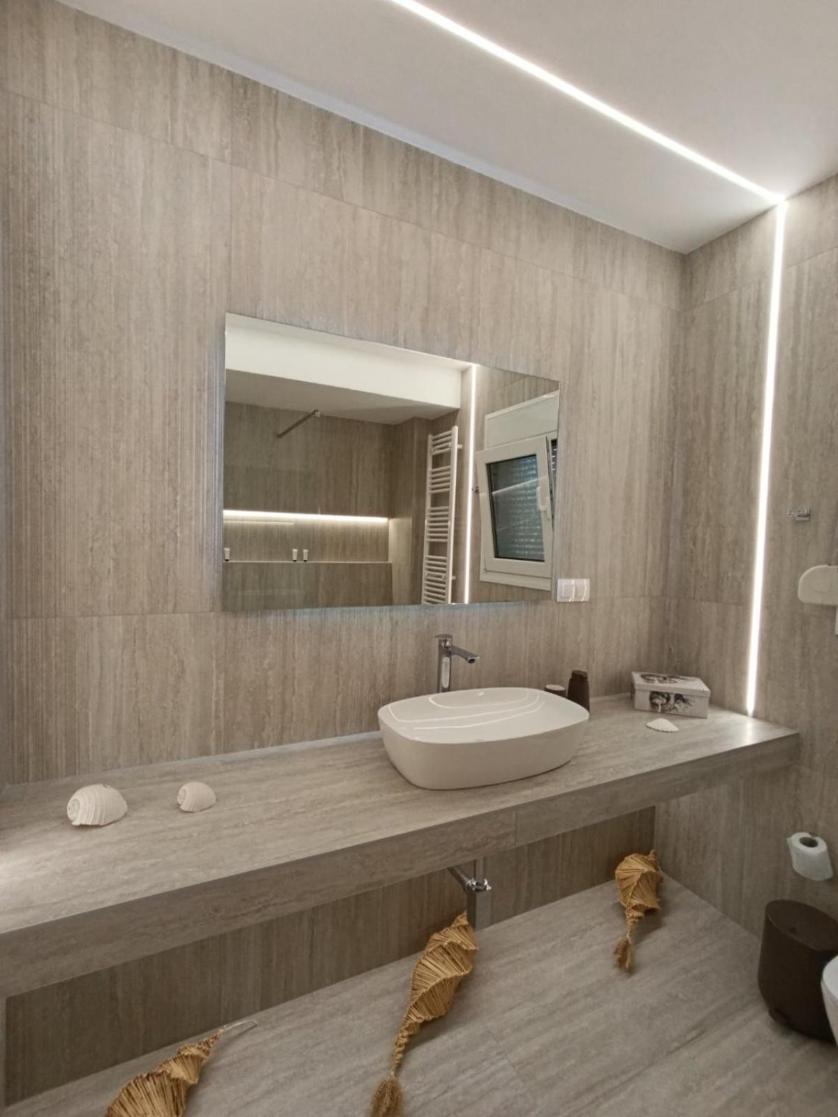 Amazing View With Huge Balcony Apartment Veria  Bagian luar foto